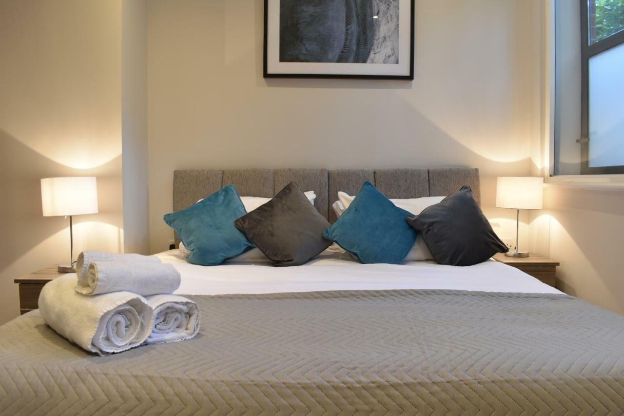 Apartment Watford Century House, Self Contained Units