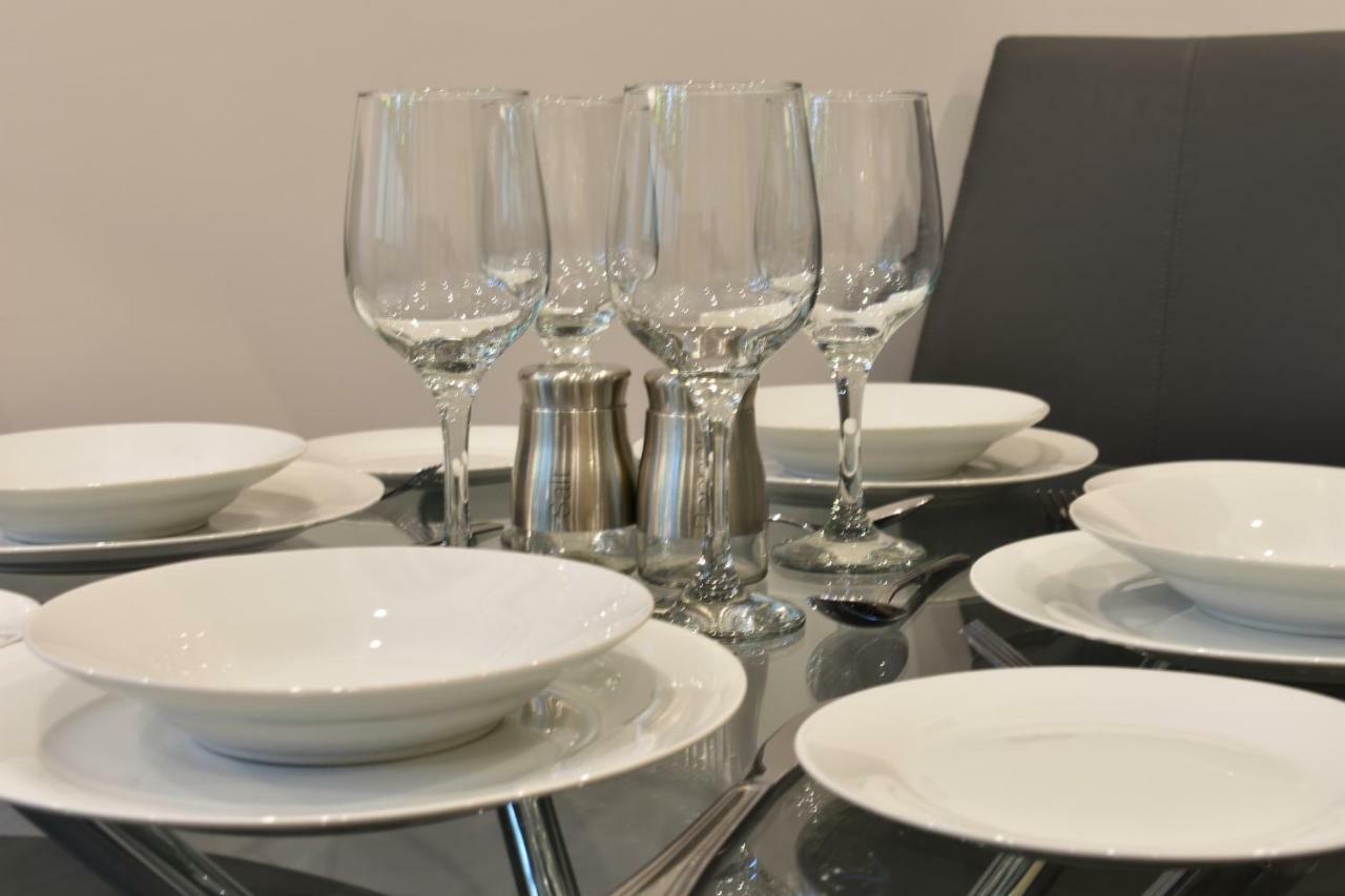 Watford Century House, Self Contained Units * Watford (Hertfordshire)