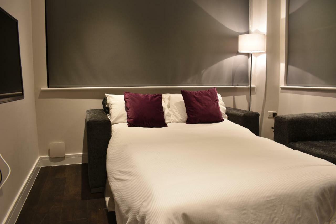 Watford Century House, Self Contained Units