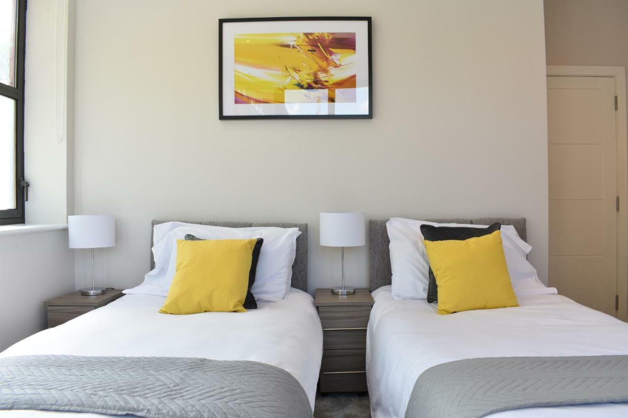 Watford Century House, Self Contained Units Apartment