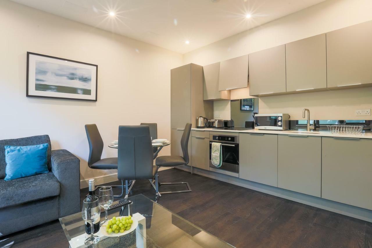 Watford Century House, Self Contained Units